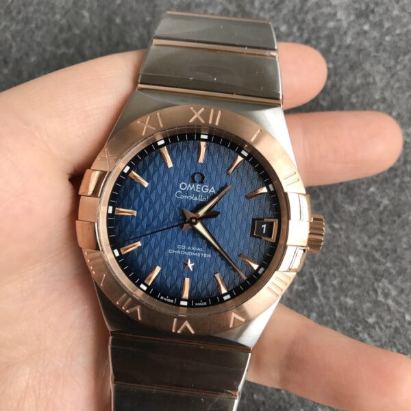 VS Factory Omega Constellation Co-Axial 38mm Two-Tone Sedna Gold Blue Dial (123.20.38.21.03.002) 1:1 Super Clone – DD8500 Movement