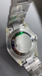 VS Factory Rolex Air-King 40mm Black Dial Smooth Bezel Oyster Bracelet (126900) 1:1 Super Clone – DD3230 Movement - Image 6