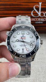 VS Factory Omega Seamaster Diver 300M 42mm White Wave Dial Black Ceramic Bezel (210.30.42.20.04.001) 1:1 Super Clone – DD8800 Movement - Image 3