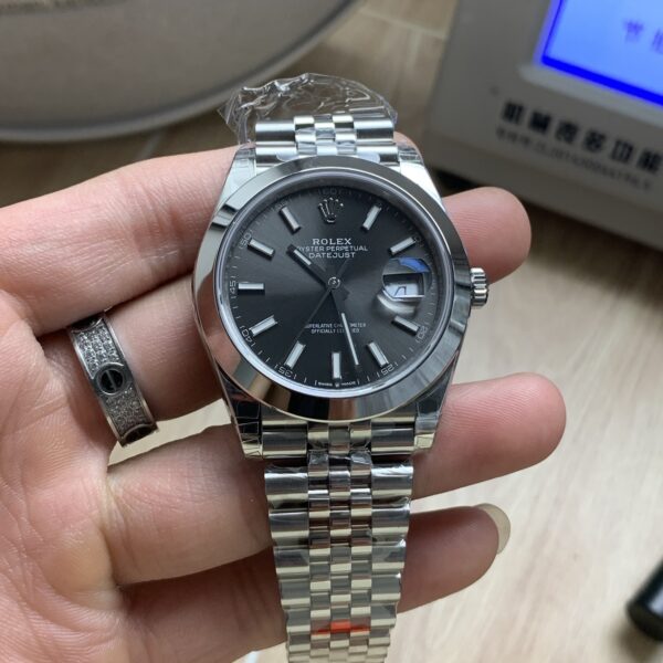 VS Factory Rolex Datejust 41mm Sunburst Slate Dial Smooth Bezel Jubilee Bracelet (126300) 1:1 Super Clone – DD3235 Movement