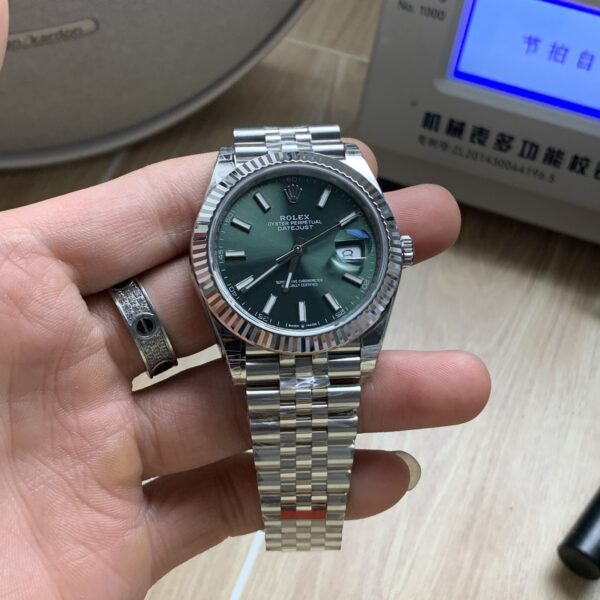 VS Factory Rolex Datejust 41mm Mint Green Sunburst Dial Fluted Bezel Jubilee Bracelet (126334) 1:1 Super Clone – DD3235 Movement