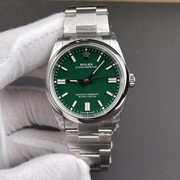 VS Factory Rolex Oyster Perpetual 36mm “Rolex Green” Lacquer Dial Smooth Bezel Oyster Bracelet (126000) 1:1 Super Clone – DD3230 Movement