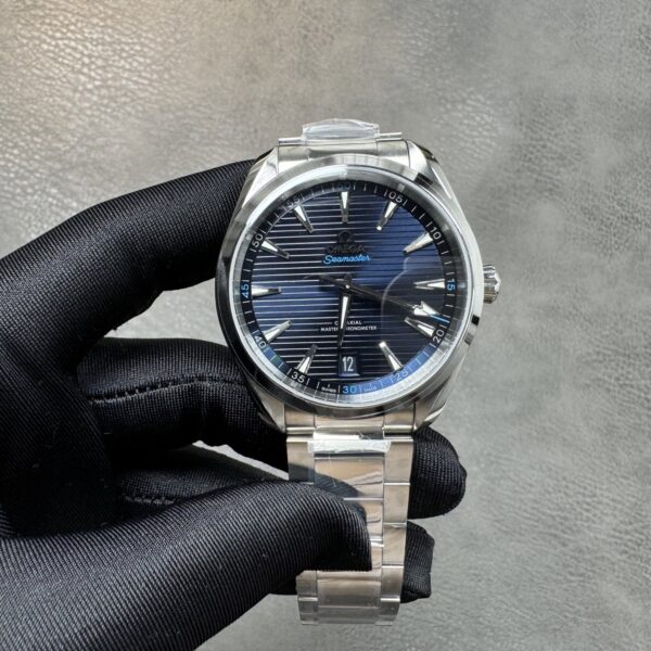 VS Factory Omega Seamaster Aqua Terra 150M 41mm Black Teak Dial Blue Accents (220.10.41.21.01.001) 1:1 Super Clone – DD8900 Movement