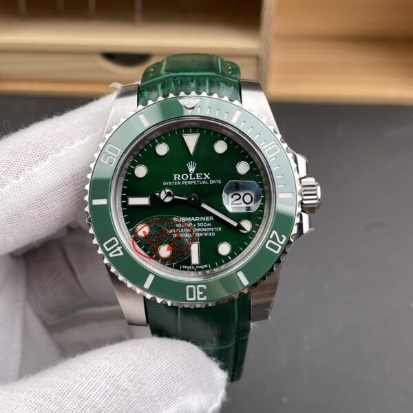 VS Factory Rolex Submariner Date “Hulk” Custom Green Leather Strap 40mm (116610LV) 1:1 Super Clone – DD3135 Movement