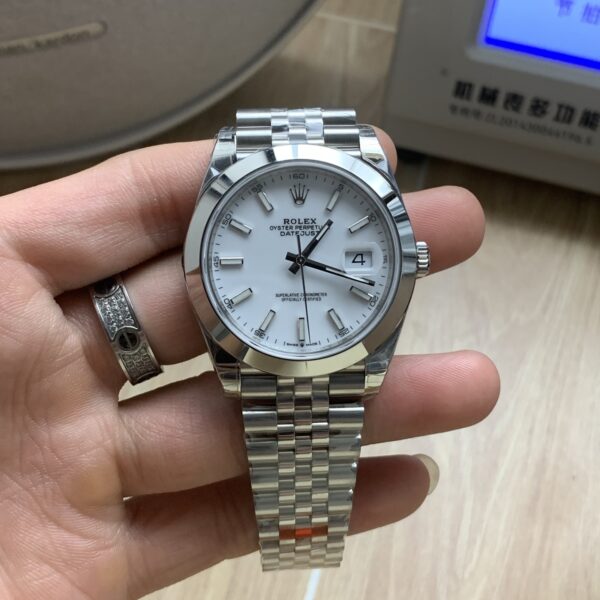 VS Factory Rolex Datejust 41mm Pure White Dial Smooth Bezel Jubilee Bracelet (126300) 1:1 Super Clone – DD3235 Movement
