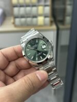 VS Factory Rolex Datejust 41mm Mint Green Sunburst Dial Smooth Bezel Oyster Bracelet (126300) 1:1 Super Clone – DD3235 Movement - Image 3