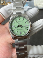 VS Factory Rolex Oyster Perpetual 36mm Green Lacquer Dial Smooth Bezel Oyster Bracelet (126000) 1:1 Super Clone – DD3230 Movement