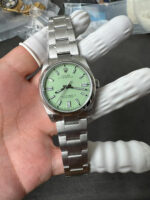 VS Factory Rolex Oyster Perpetual 36mm Green Lacquer Dial Smooth Bezel Oyster Bracelet (126000) 1:1 Super Clone – DD3230 Movement - Image 4