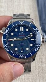 VS Factory Omega Seamaster Diver 300M 42mm Blue Wave Dial Blue Ceramic Bezel Stainless Steel Bracelet (210.30.42.20.03.001) 1:1 Super Clone – DD8800 Movement - Image 3