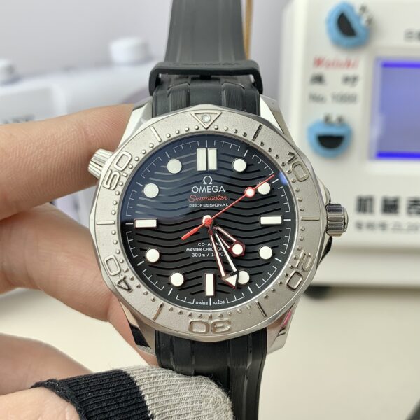 VS Factory Omega Seamaster Diver 300M 42mm “Nekton Edition” Titanium Bezel Black Rubber Strap (210.32.42.20.01.002) 1:1 Super Clone – DD8806 Movement