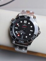 VS Factory Omega Seamaster Diver 300M 42mm Black Wave Dial Black Ceramic Bezel Stainless Steel Bracelet (210.30.42.20.01.001) 1:1 Super Clone – DD8800 Movement - Image 3