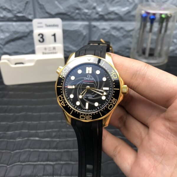 VS Factory Omega Seamaster Diver 300M 42mm James Bond 50th Anniversary 18K Yellow Gold (210.62.42.20.01.001) 1:1 Super Clone – Dandong DD8807 Movement