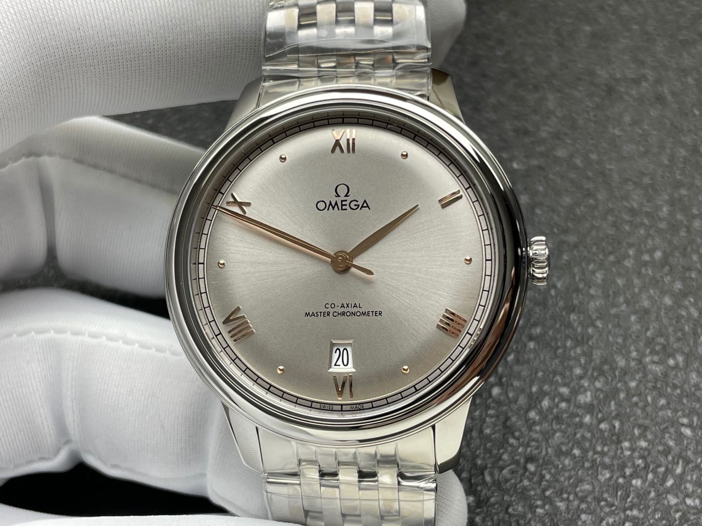 vsf-13568-8cf03d5e8b-i1735194631380_137_0_3-1 VS Factory Omega De Ville Prestige 40mm Silvery Dial Sedna Gold Accents (434.10.40.20.02.002) 1:1 Super Clone – DD8800 Movement - Image 1