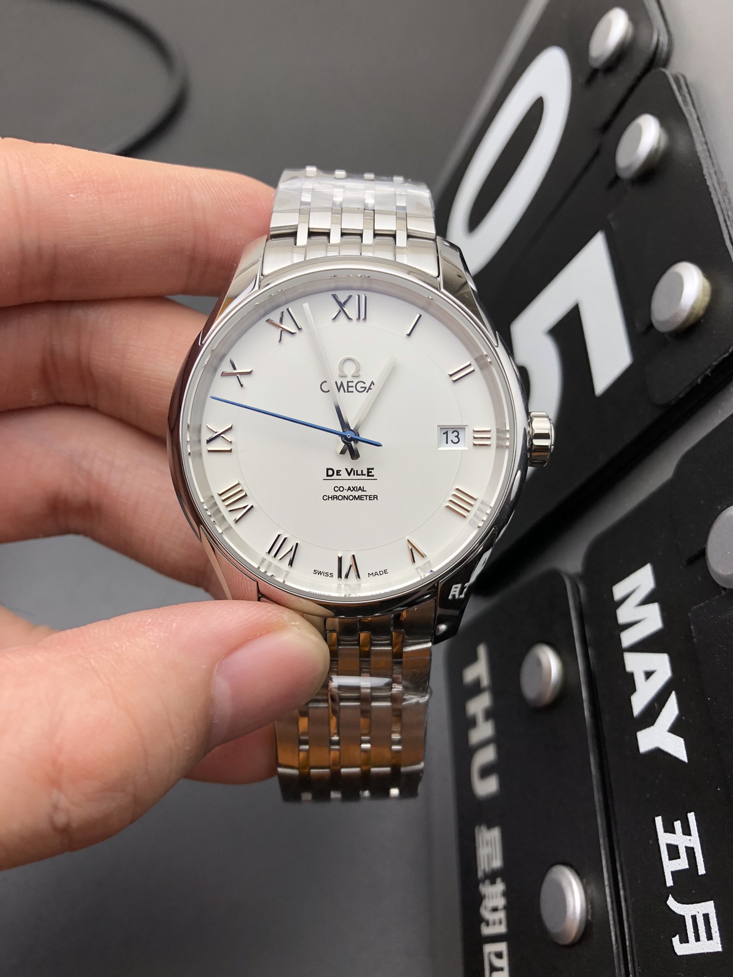 vsf-13909-aa9c310a4a-i1651693001_3792_0-1 VS Factory Omega De Ville Prestige 39.5mm Silver Dial Rose Gold Accents (424.10.40.20.02.002) 1:1 Super Clone – DD2500 Movement - Image 1