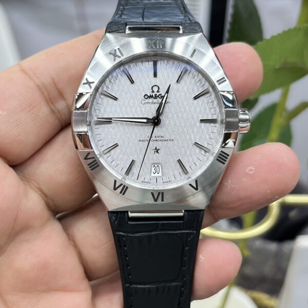 VS Factory Omega Constellation Master Chronometer 39mm Silk Dial (131.12.39.20.02.001) 1:1 Super Clone – DD8800 Movement