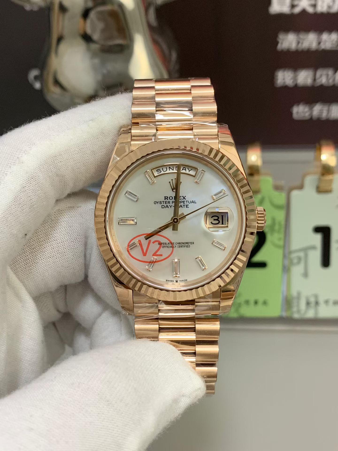 vsf-14483-b8b6f68b67-i1774462228978_5482_0_0-1 VS Factory Rolex Day-Date 40 Everose Gold White Baguette Diamond Dial (228235) V2 1:1 Super Clone – DD3255 Movement - Image 1
