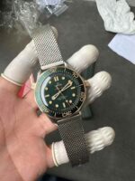 VS Factory Omega Seamaster Diver 300M 42mm “Green / Titanium & Bronze Gold” （210.20.42.20.10.001）1:1 Super Clone – DD8806 Movement - Image 5