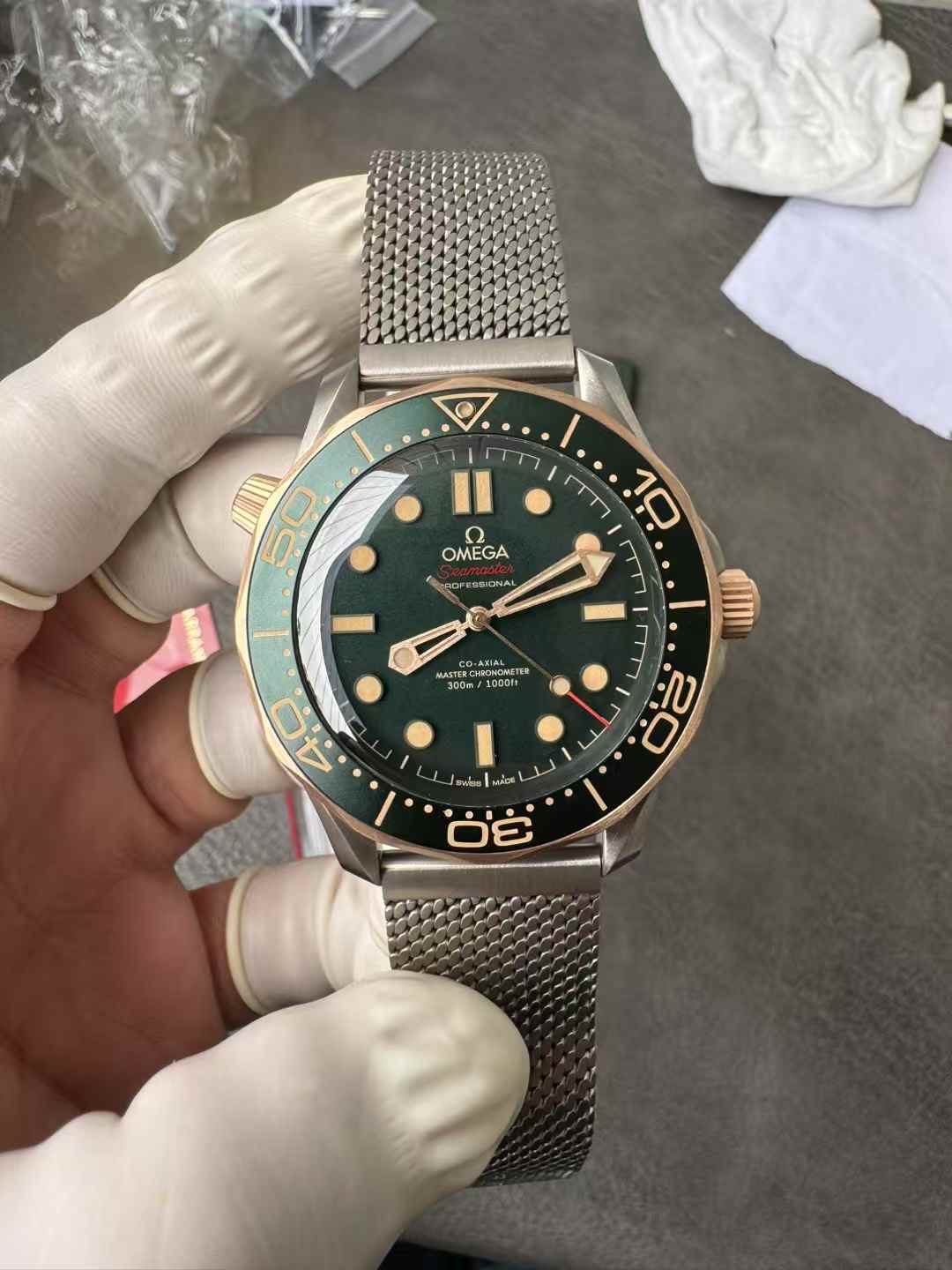 vsf-15531-426433cff9-2026-04-20_162225_734 VS Factory Omega Seamaster Diver 300M 42mm “Green / Titanium & Bronze Gold” (210.20.42.20.10.001)1:1 Super Clone – DD8806 Movement - Image 1