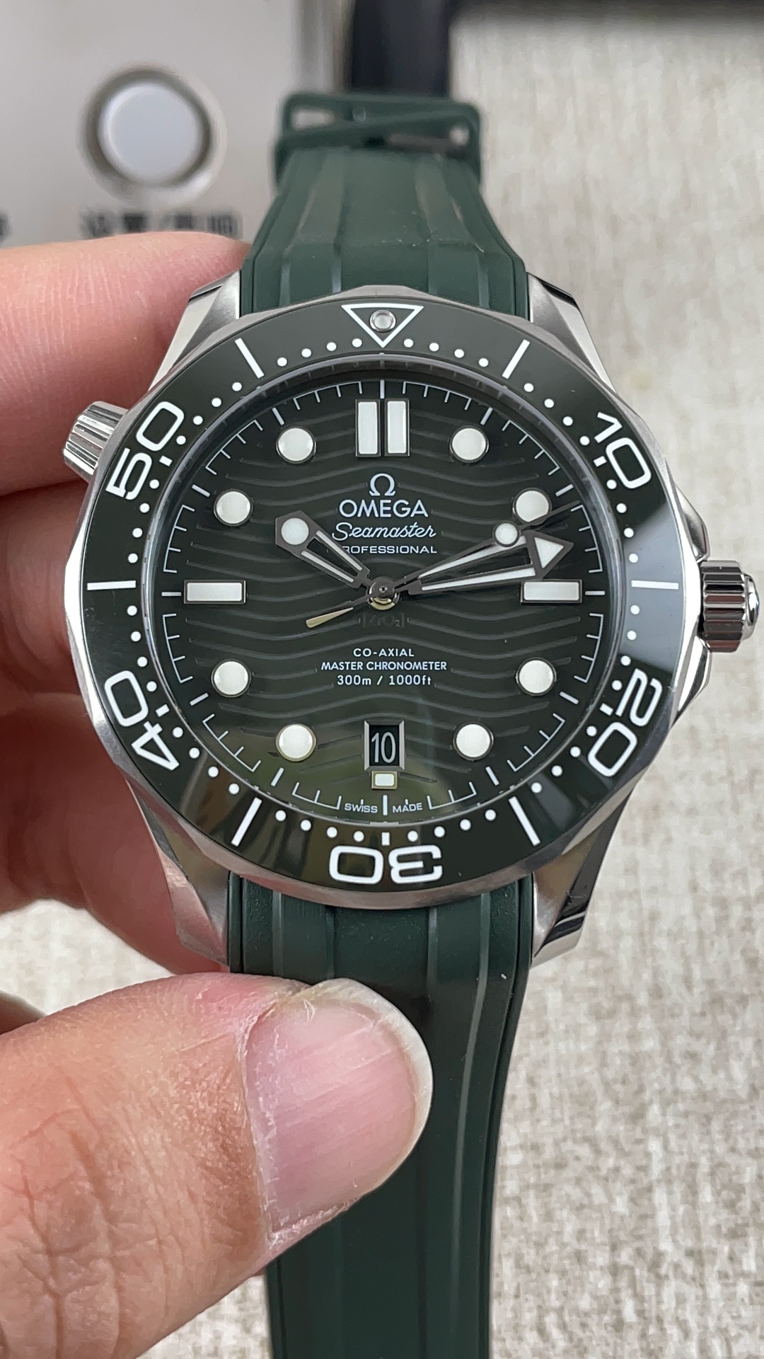 vsf-15722-754c5053dd-i1741672845_8010_0 VS Factory Omega Seamaster Diver 300M “Seaweed Green” (210.32.42.20.10.001) 1:1 Super Clone – DD8800 Movement - Image 1