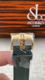VS Factory Omega Seamaster Diver 300M “Green & Gold” (210.62.42.20.10.001) 1:1 Super Clone – DD8800 Movement - Image 4