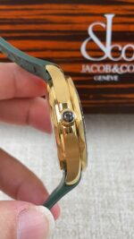VS Factory Omega Seamaster Diver 300M “Green & Gold” (210.62.42.20.10.001) 1:1 Super Clone – DD8800 Movement - Image 6