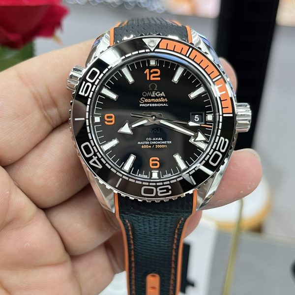 VS Factory Omega Seamaster Planet Ocean 600M 43.5mm Black/Orange Dial (215.32.44.21.01.001) 1:1 Super Clone – DD8900 Movement